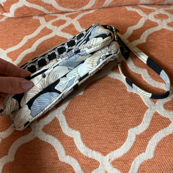 Vera Bradley black gray cream floral wristlet - Picture 7 of 9